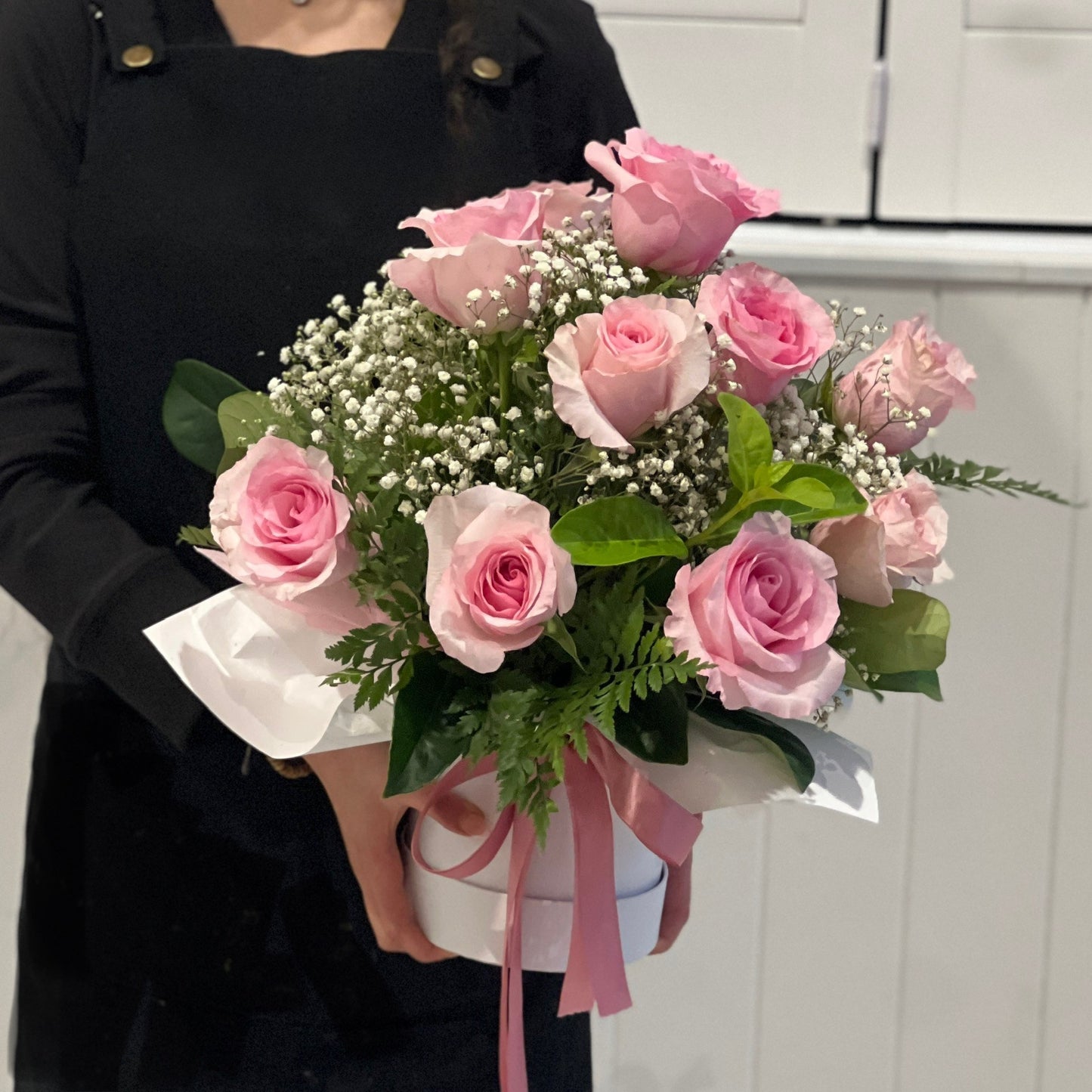 Sweetheart Hat Box Roses